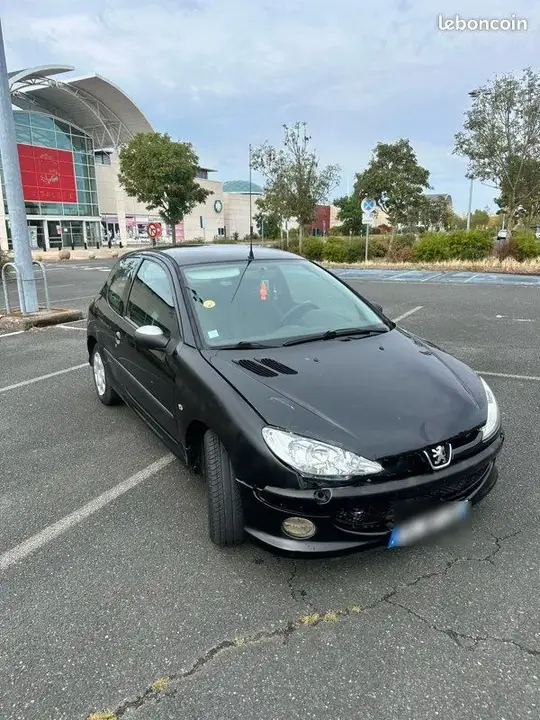 Peugeot 206 2008 photo 2