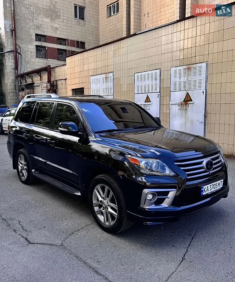 Lexus Lx 2012 photo 2