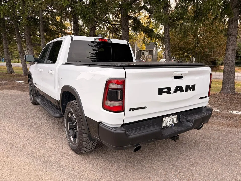 Dodge Ram 1500 2022 photo 3
