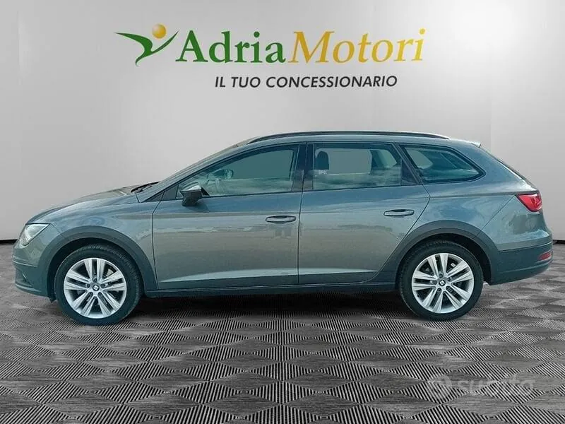Seat Leon 2015 photo 2
