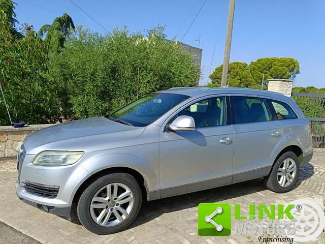 Audi Q7 2007 photo 2