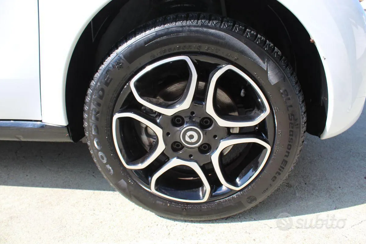 Smart Forfour 2015 photo 4