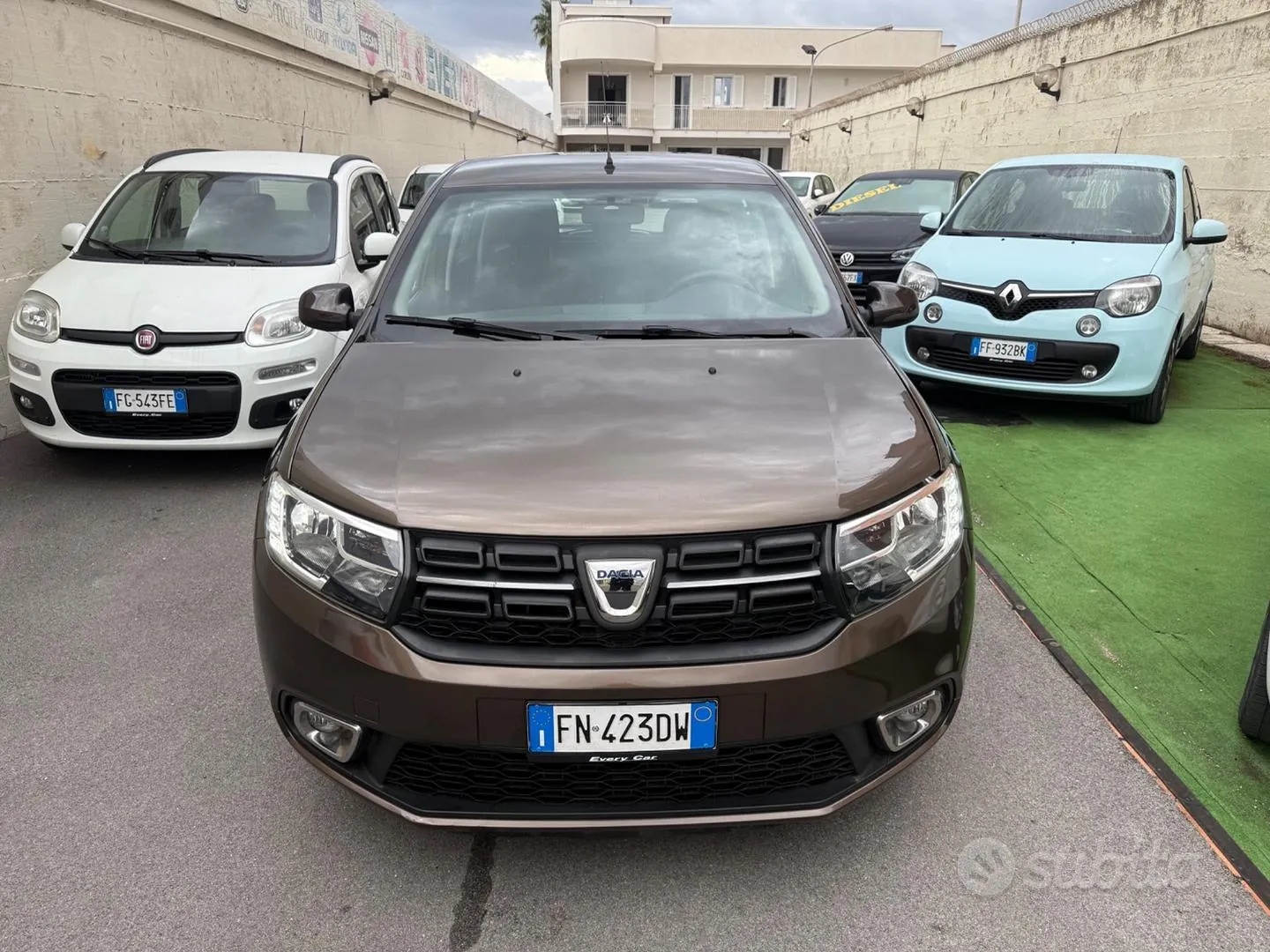 Dacia Sandero 2018 photo 2