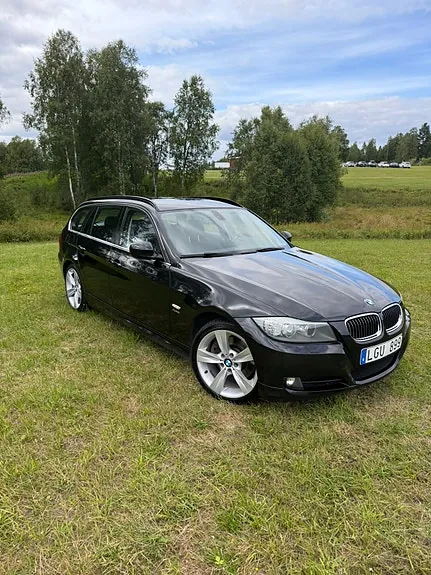 BMW 330D 2011 photo 3