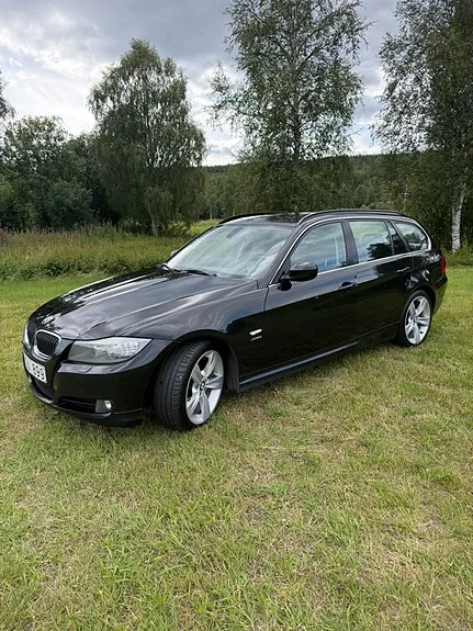 BMW 330D 2011 photo 4