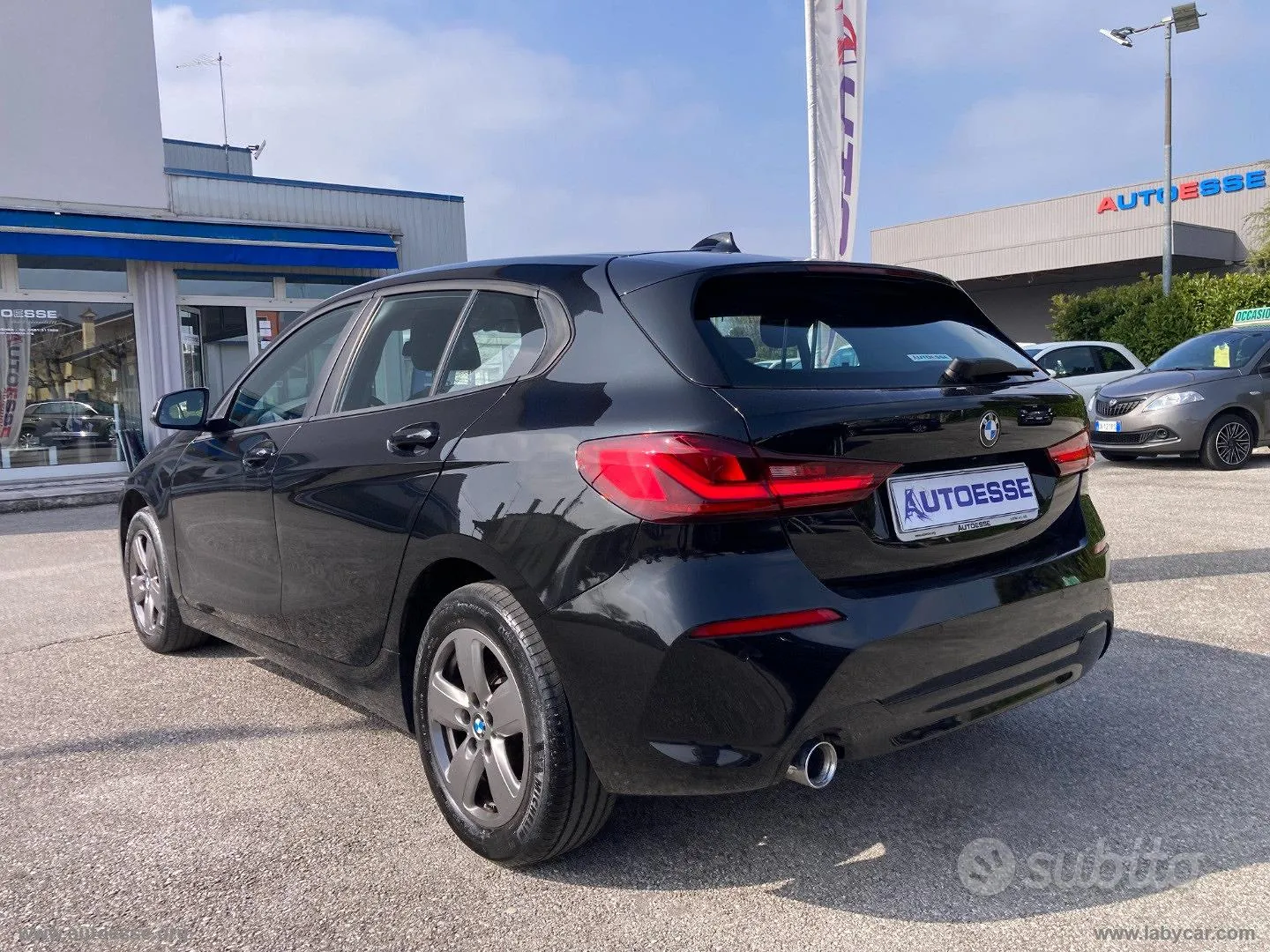 BMW 116D 2021 photo 2