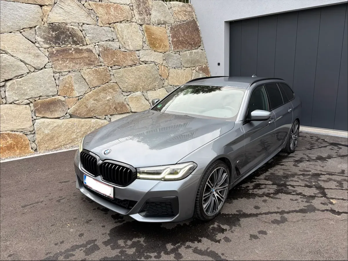 BMW 5 Series 2021 photo 2
