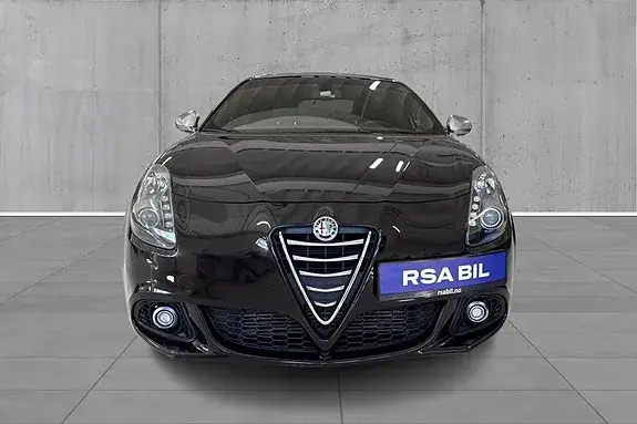 Alfa Romeo Giulietta 2016 photo 2