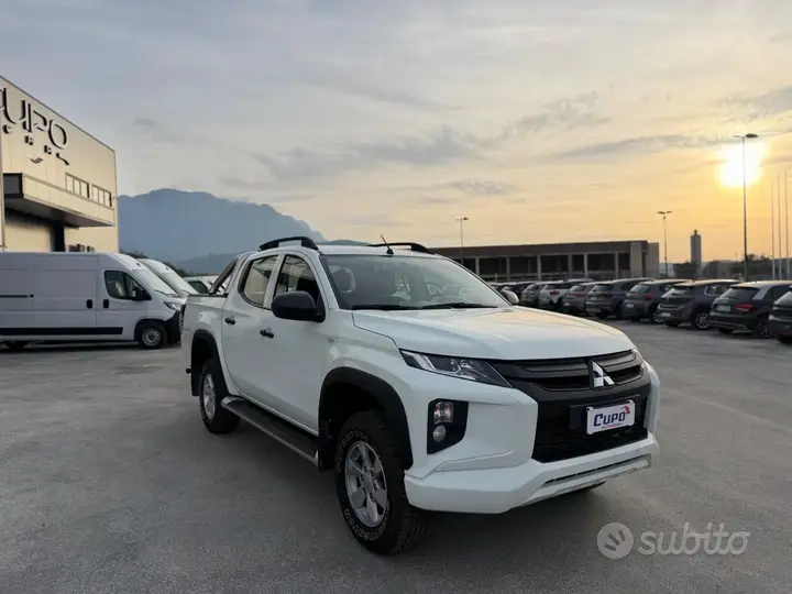 Mitsubishi L200
