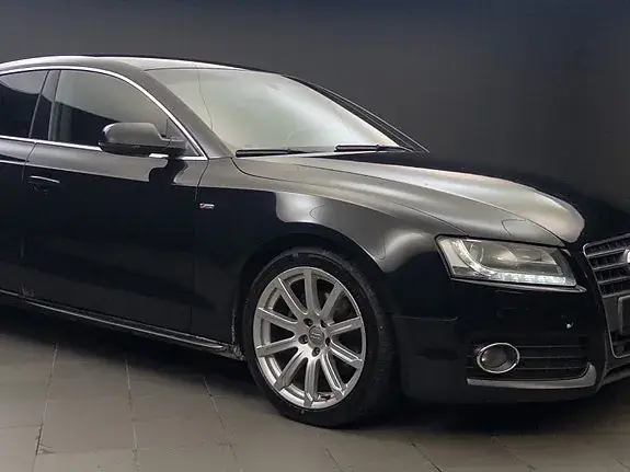 Audi A5 2011 photo 3