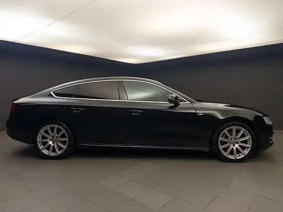 Audi A5 2011 photo 5