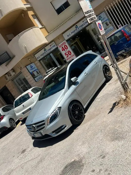 Mercedes-Benz B-Class 2016 photo 2