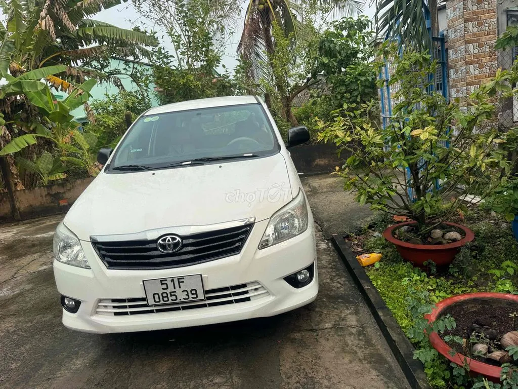 Toyota Innova 2015 photo 3