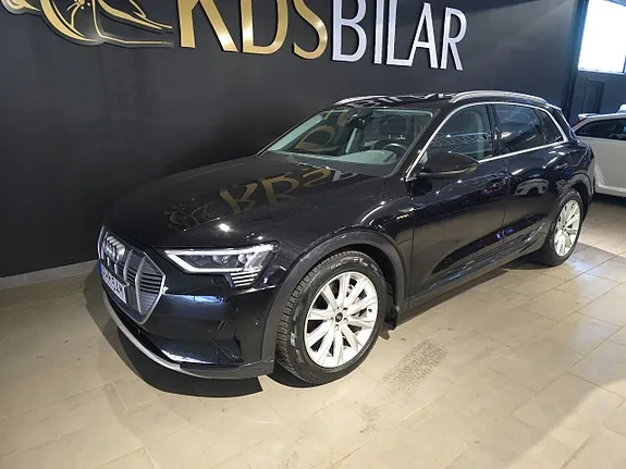 Audi E-Tron 2021 photo 2