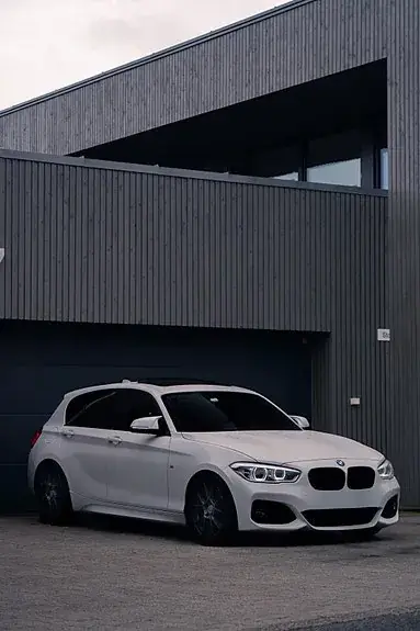 BMW 120I 2017 photo 3