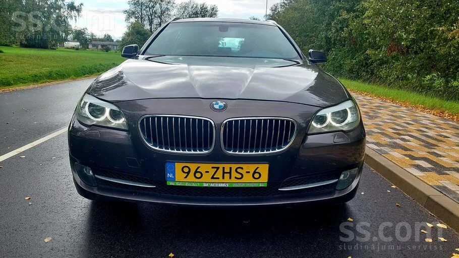 BMW 535 2011 photo 2