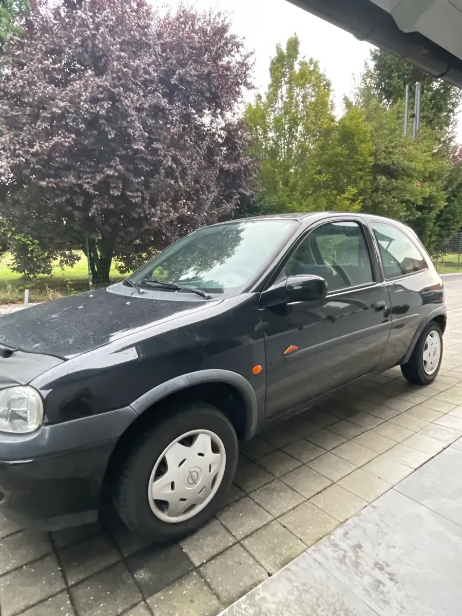 Opel Corsa 2000 photo 2