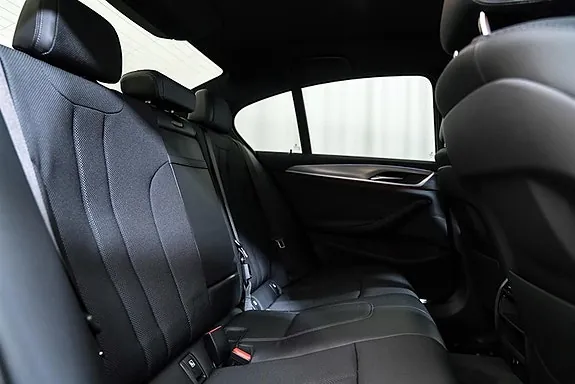 BMW 530E 2018 photo 4