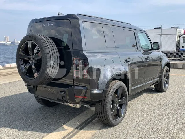 Land Rover Defender 2026 photo 4