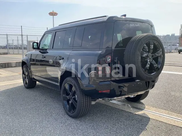 Land Rover Defender 2026 photo 3