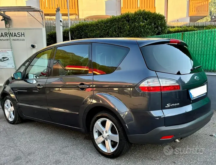 Ford S-Max