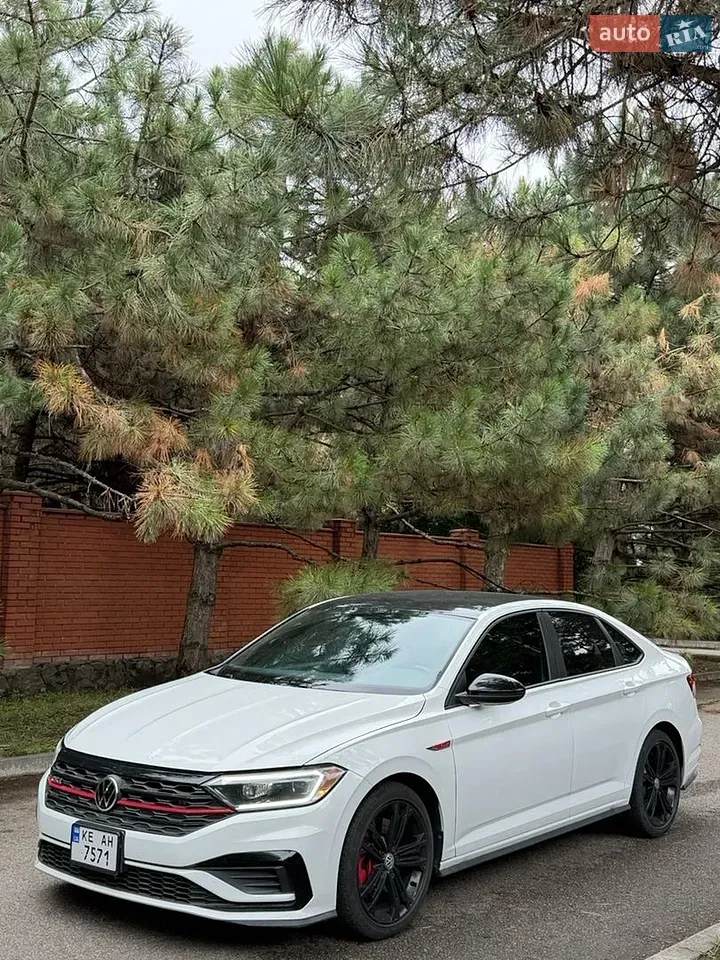 Volkswagen Jetta 2019 photo 3