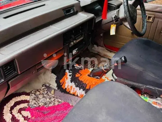 Mitsubishi L200 1988 photo 3