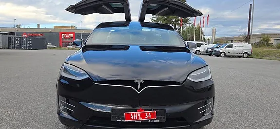 Tesla Model X 2017 photo 5