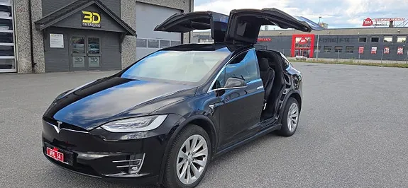 Tesla Model X 2017 photo 4