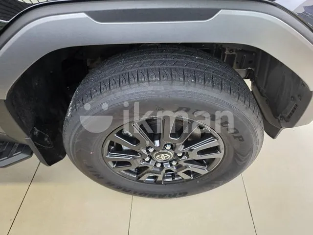Toyota Land Cruiser Prado 2026 photo 3