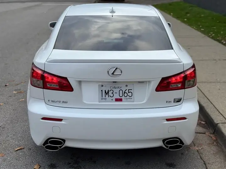 Lexus Isf 2011 photo 3