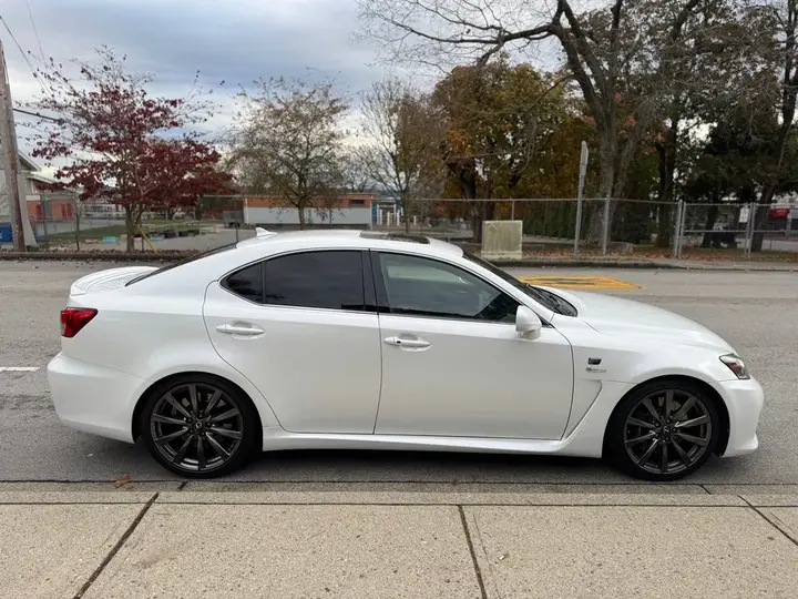Lexus Isf 2011 photo 4