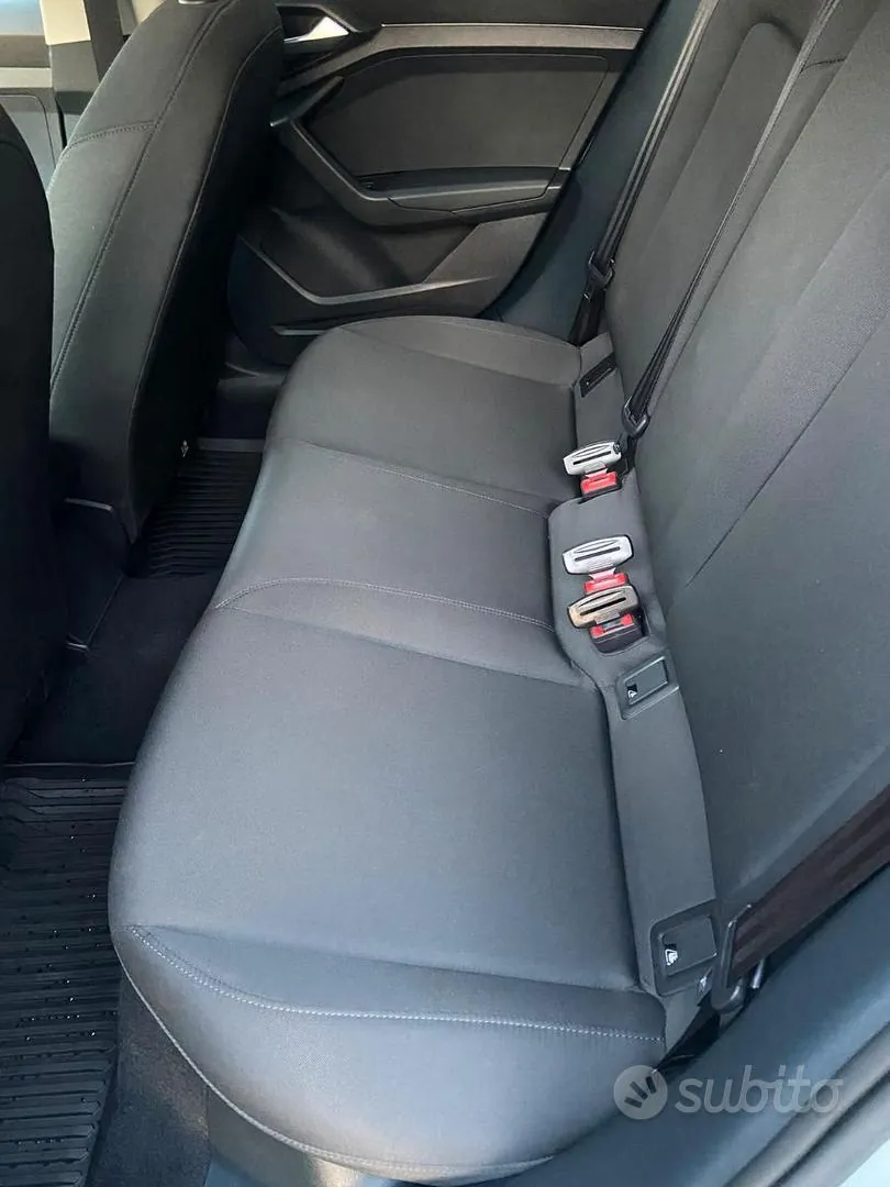 Audi A1 2025 photo 5