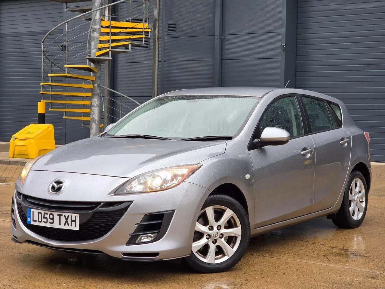 Mazda Mazda3 2009 photo 2
