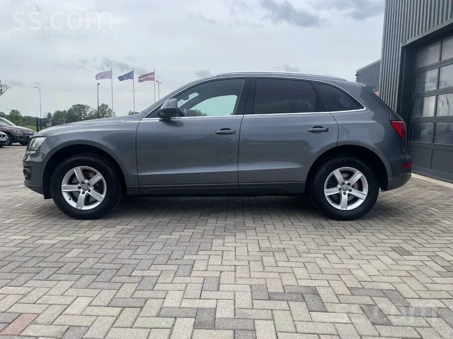Audi Q5 2011 photo 2