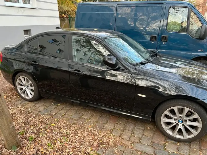 BMW 318I