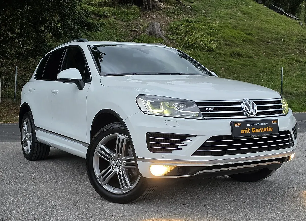 Volkswagen Touareg 2015 photo 2