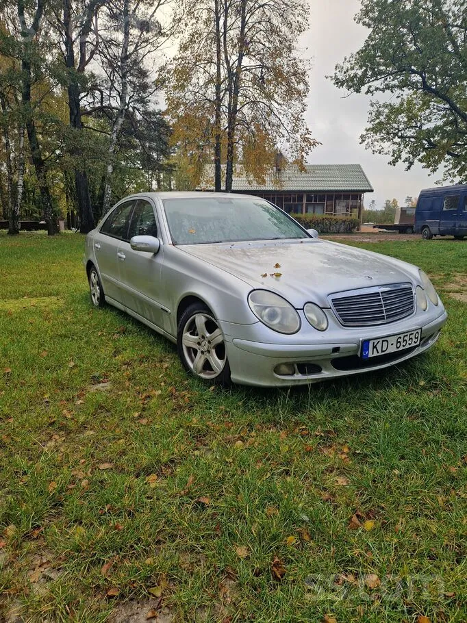 Mercedes-Benz E220