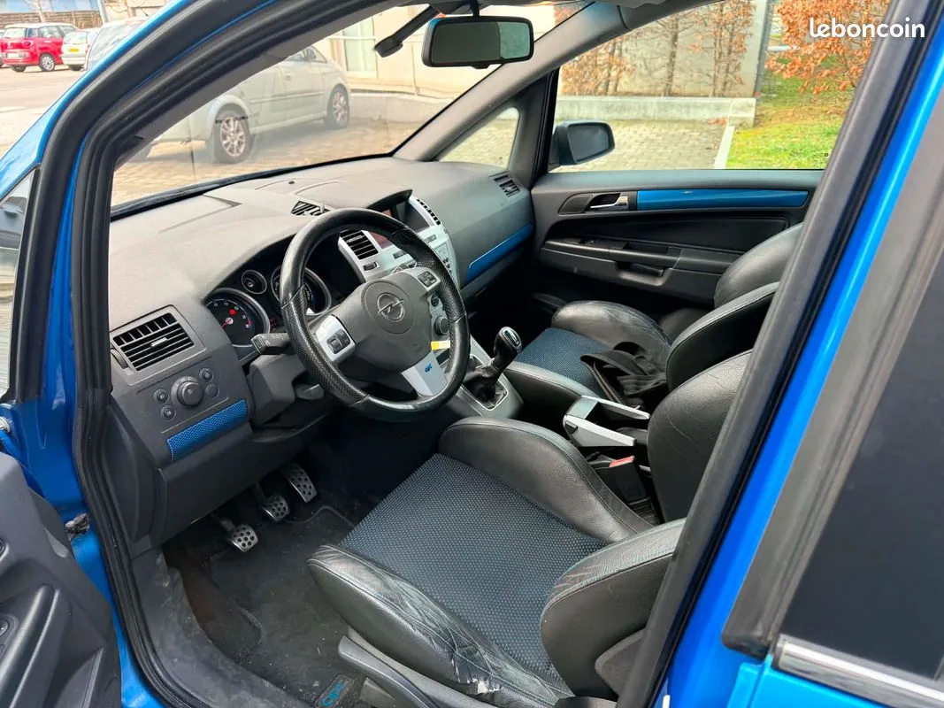 Opel Zafira 2007 photo 2
