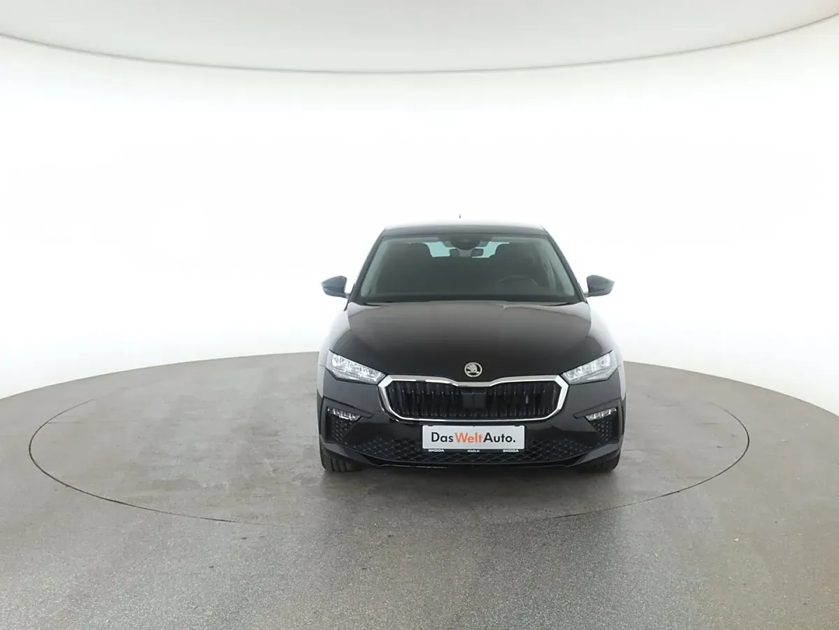 Skoda Scala 2025 photo 2