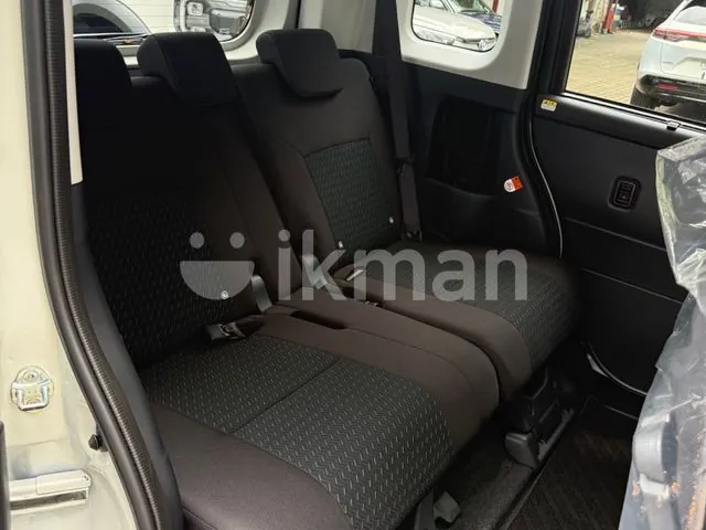 Toyota Roomy 2025 photo 5
