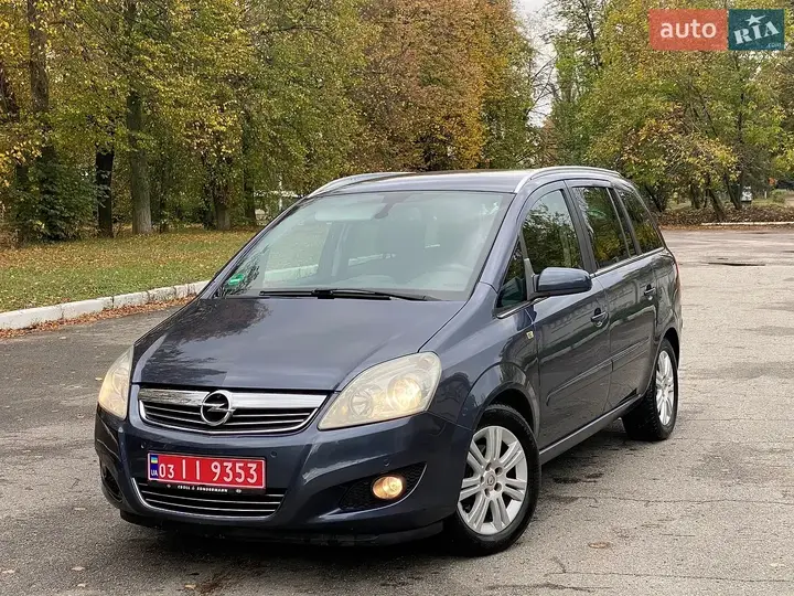 Opel Zafira 2009 photo 2