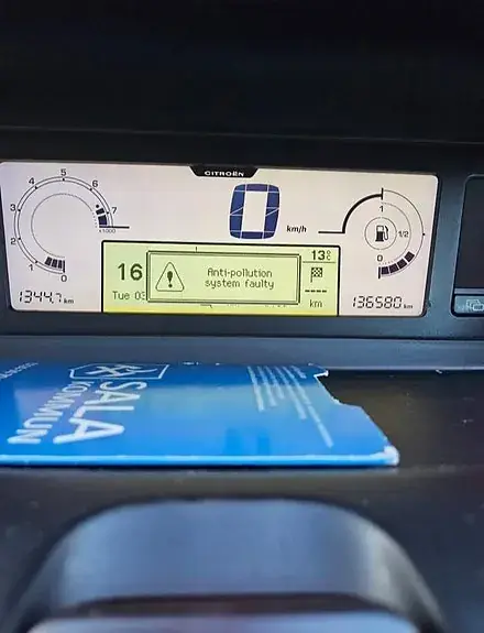 Citroen Grand C4 Picasso 2010 photo 5