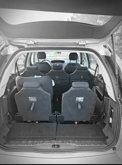 Citroen Grand C4 Picasso 2010 photo 4