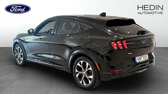 Ford Mustang Mach-E 2022 photo 2