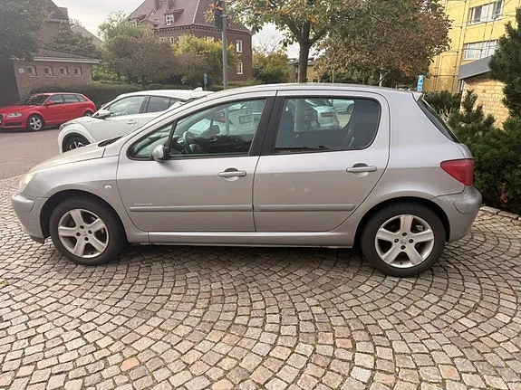 Peugeot 307 2005 photo 2