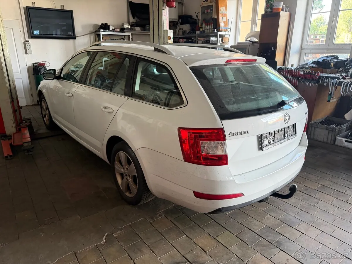 Skoda Octavia 2014 photo 2