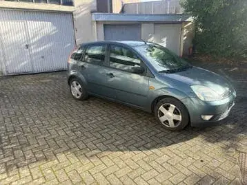 Ford Fiesta 2008 photo 2