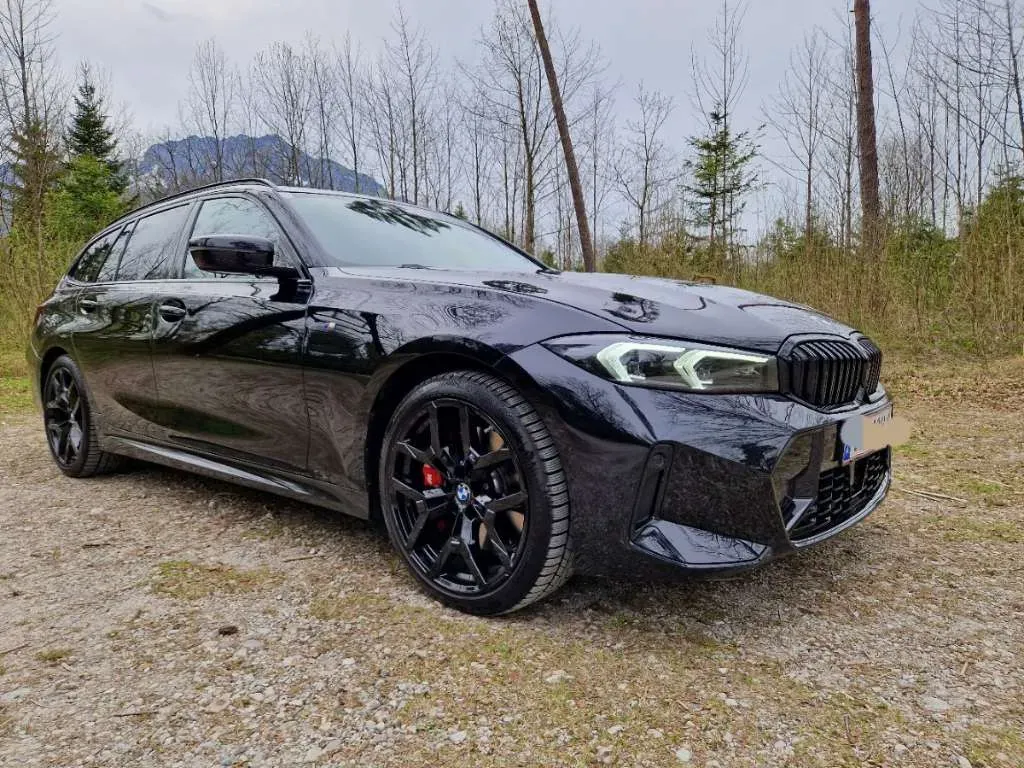BMW 3 Series 2025 photo 2