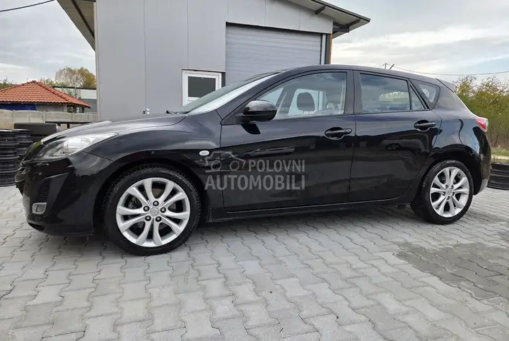 Mazda 3 2011 photo 2